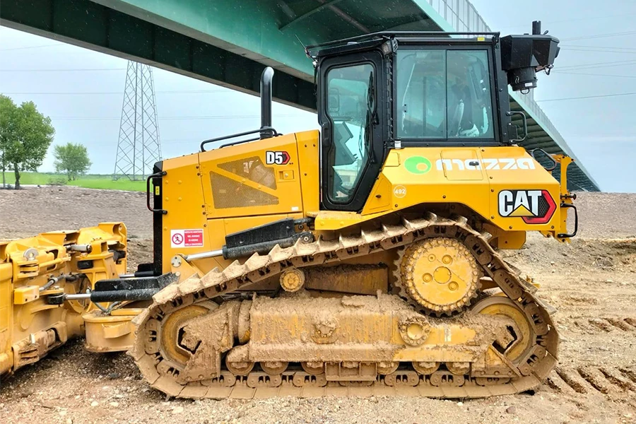 Bulldozer Caterpillar D5