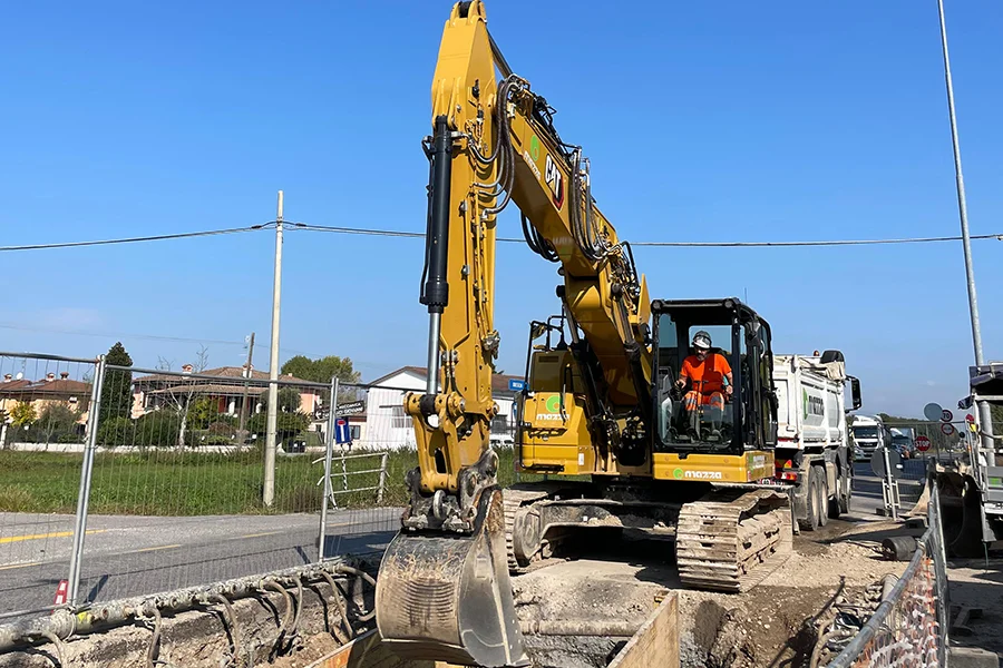 Cantiere Calvisano operazioni di scavo